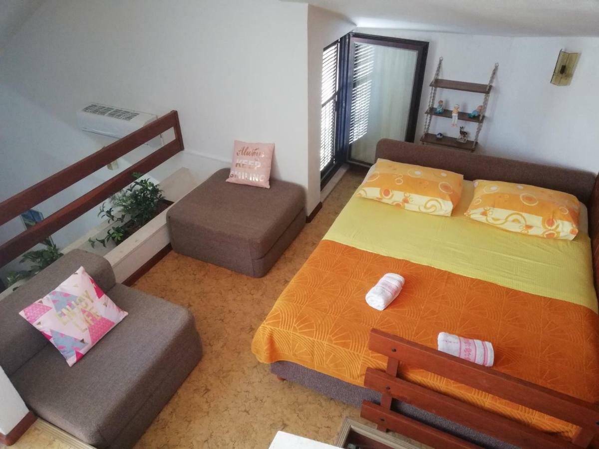 Vacation Home Mirjana Seget Vranjica Εξωτερικό φωτογραφία